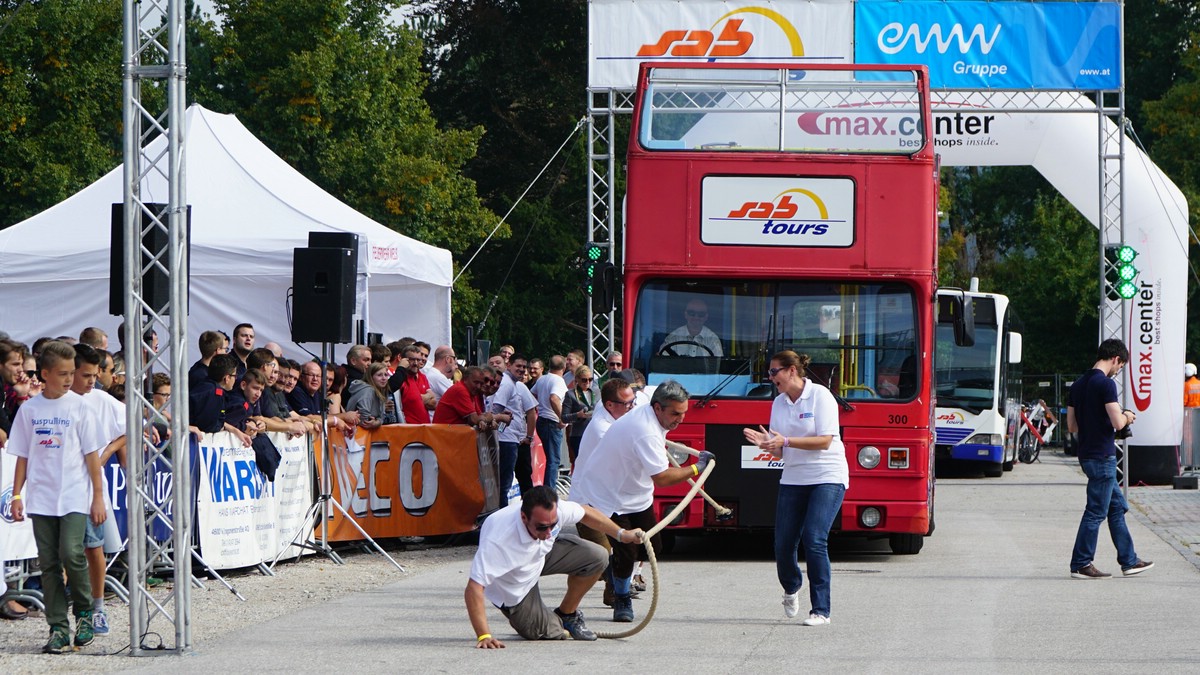 O Fotomagazin /  Austrian open Buspulling 2015 in Wels